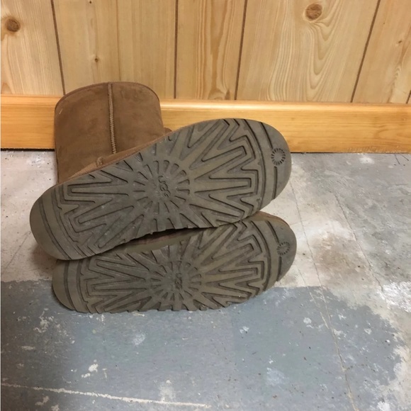 Ugg classic tall boot - Picture 6 of 8